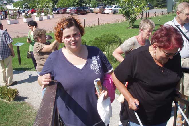 img00015.jpg