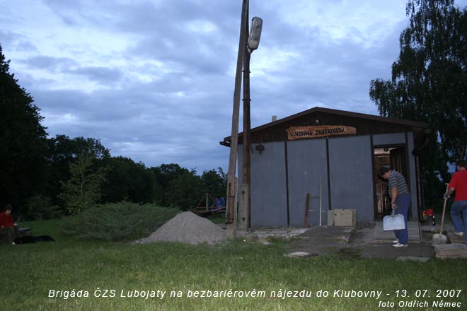 img00004.jpg