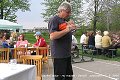 Rej masek - stavění máje - ženatí : svobodní -  Lubojaty 7. 5. 2006