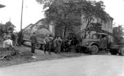 Stavba pomníku OBĚTEM SVĚTOVÝCH VÁLEK LUBOJATY 1961